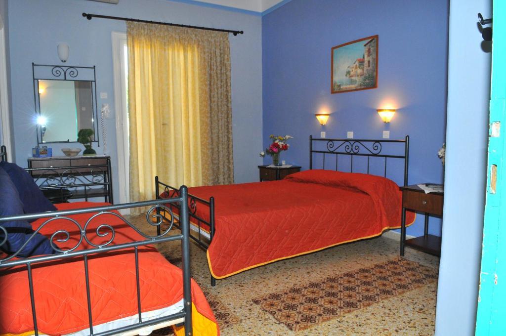 Oasis Hotel Theodoros & Litsa Galaris Agia Marina  Værelse billede