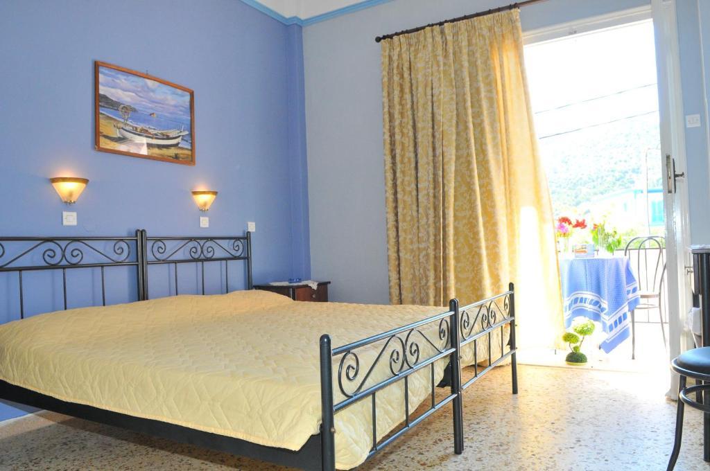 Oasis Hotel Theodoros & Litsa Galaris Agia Marina  Eksteriør billede